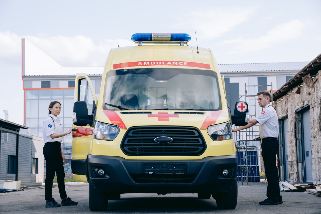 First responders and ambulance - How to Properly Wash a Flag – Tips and Maintenance Advice